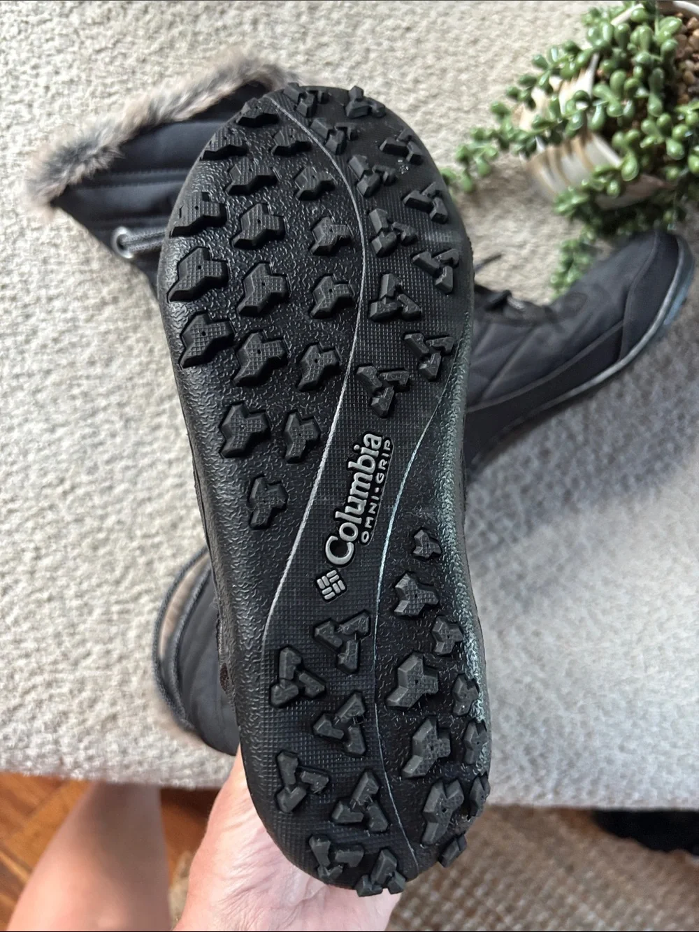 Columbia Black Women's Waterproof Insulated Winter Boots with Faux Fur Trim